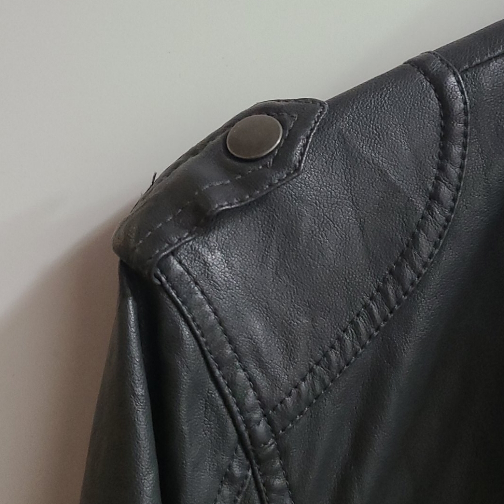 Jacket - Picture 3 of 4